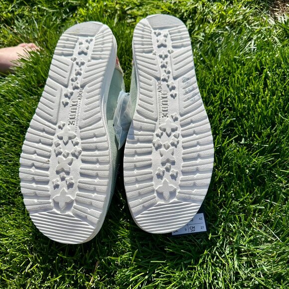 HEY DUDE Size 11 Wendy Cotton Canvas Elastic UltraLIGHT EVA Outsole Deck Boat Sh - Picture 11 of 15